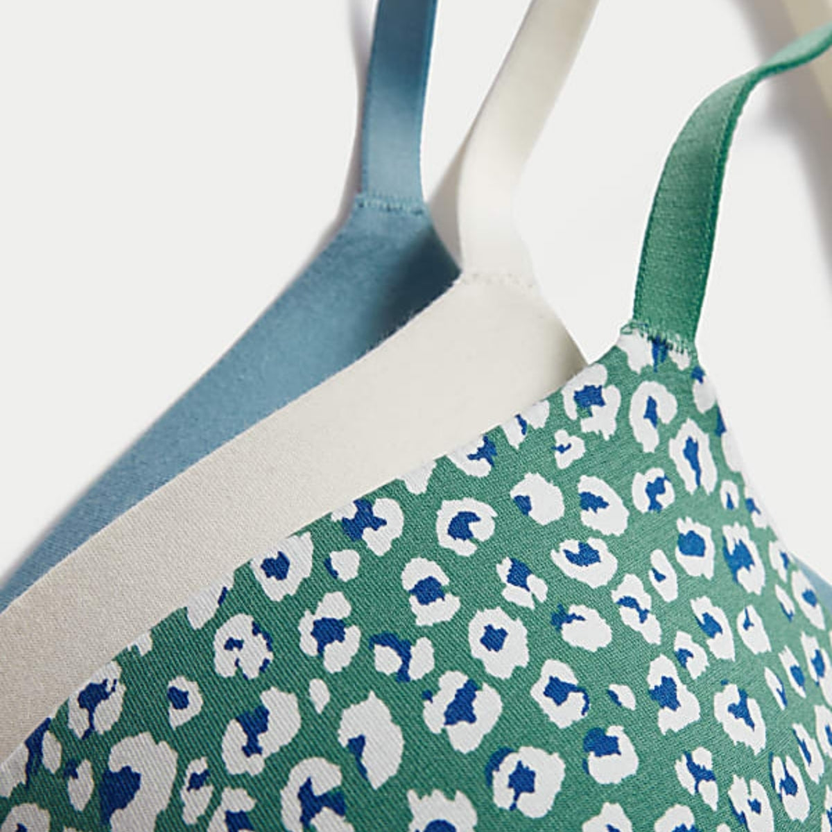 8-Pack Lightweight Push-Up Padded Bras – Comfort & Lift | PB-15