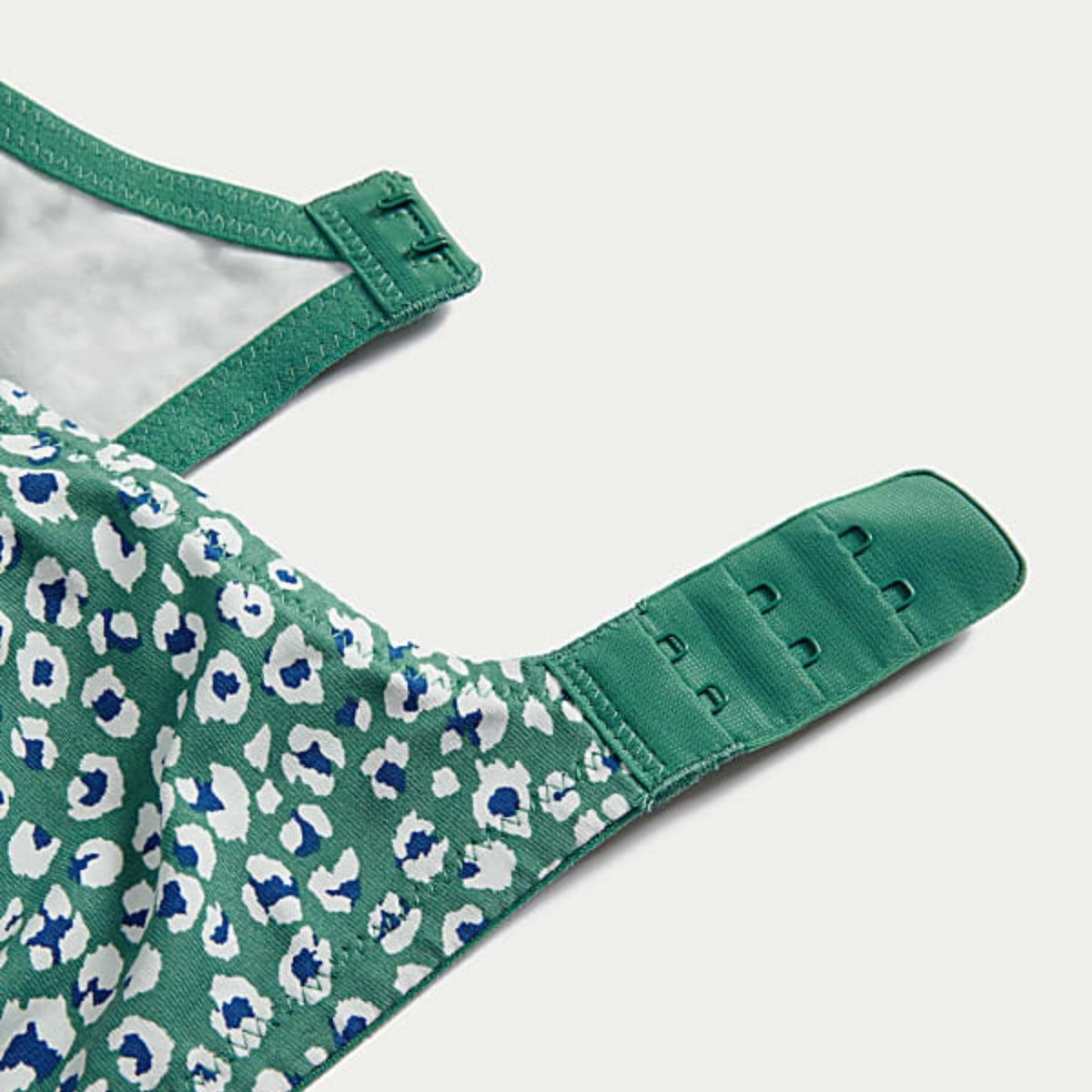 8-Pack Lightweight Push-Up Padded Bras – Comfort & Lift | PB-15